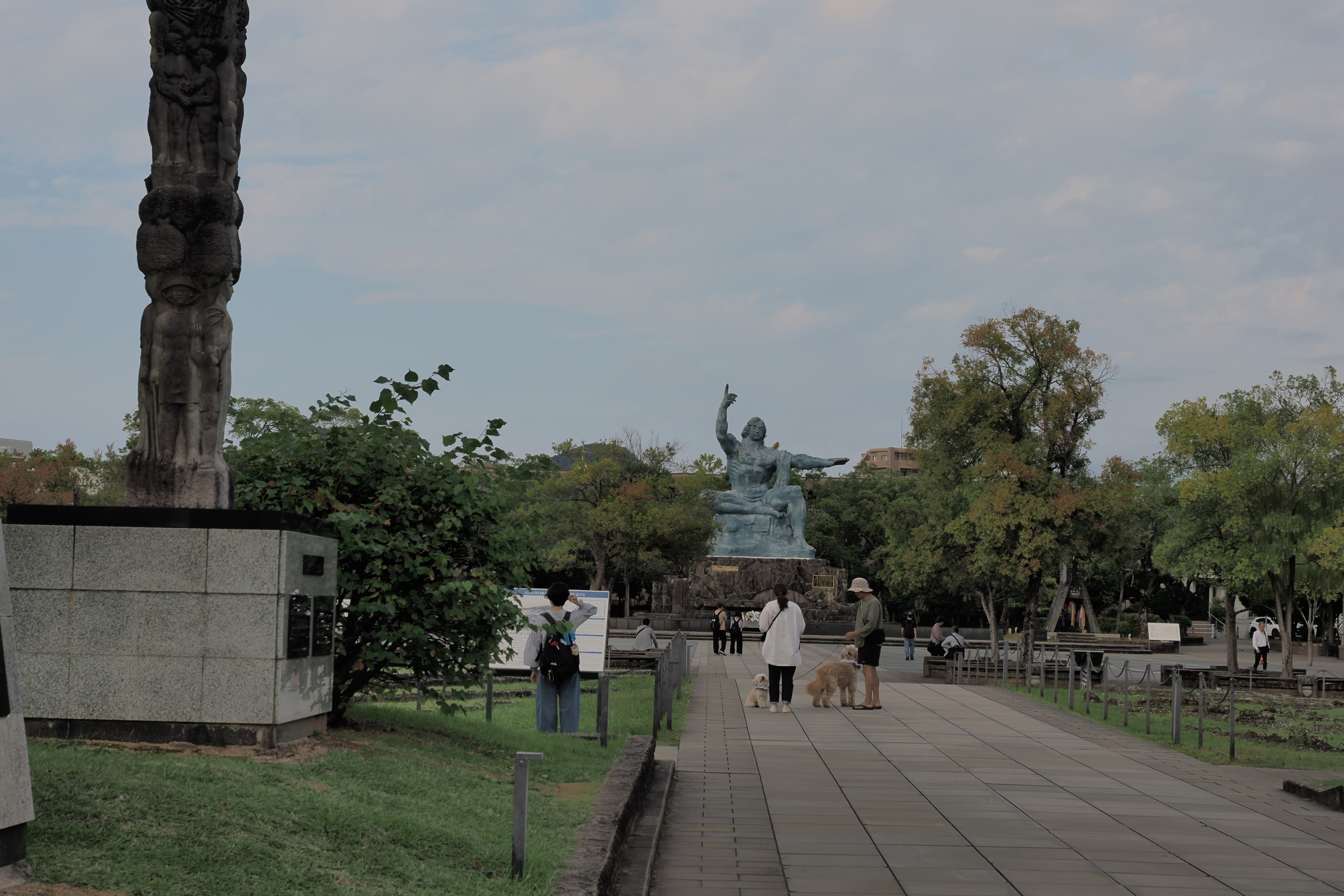 Friedenspark mit Denkmal